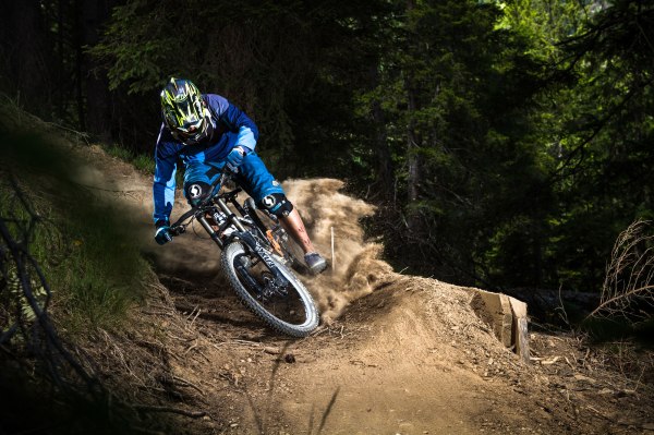 severinwegenerphoto-mtb-downhill-bikepark_serfausfissladis-christoph-bike-summer-canon
