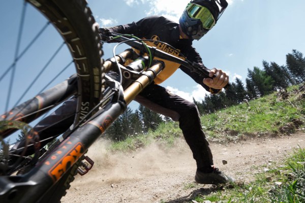 severinwegenerphoto-mtb-downhill-bikeparktirol-andi-bike-summer