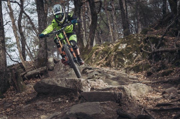 severinwegenerphoto-mtb-downhill-bozen_kohlern-cube-global_squad-max_hartenstern-bike-summer