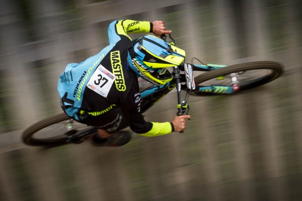 severinwegenerphoto-mtb-uci_downhill_worldcup-leogang-eddie_masters-bergamont