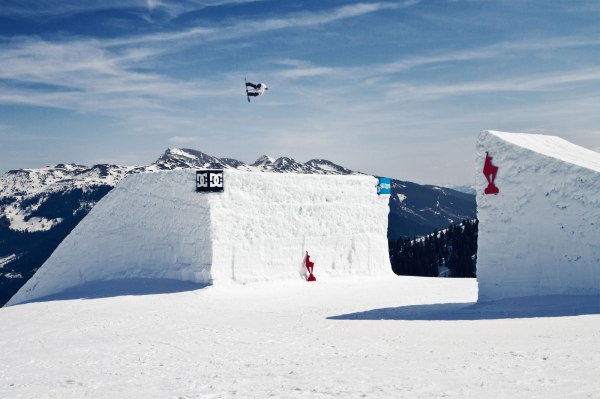 severinwegenerphoto-snow-kitzbühel-vincent-bs5-winter-snowboard